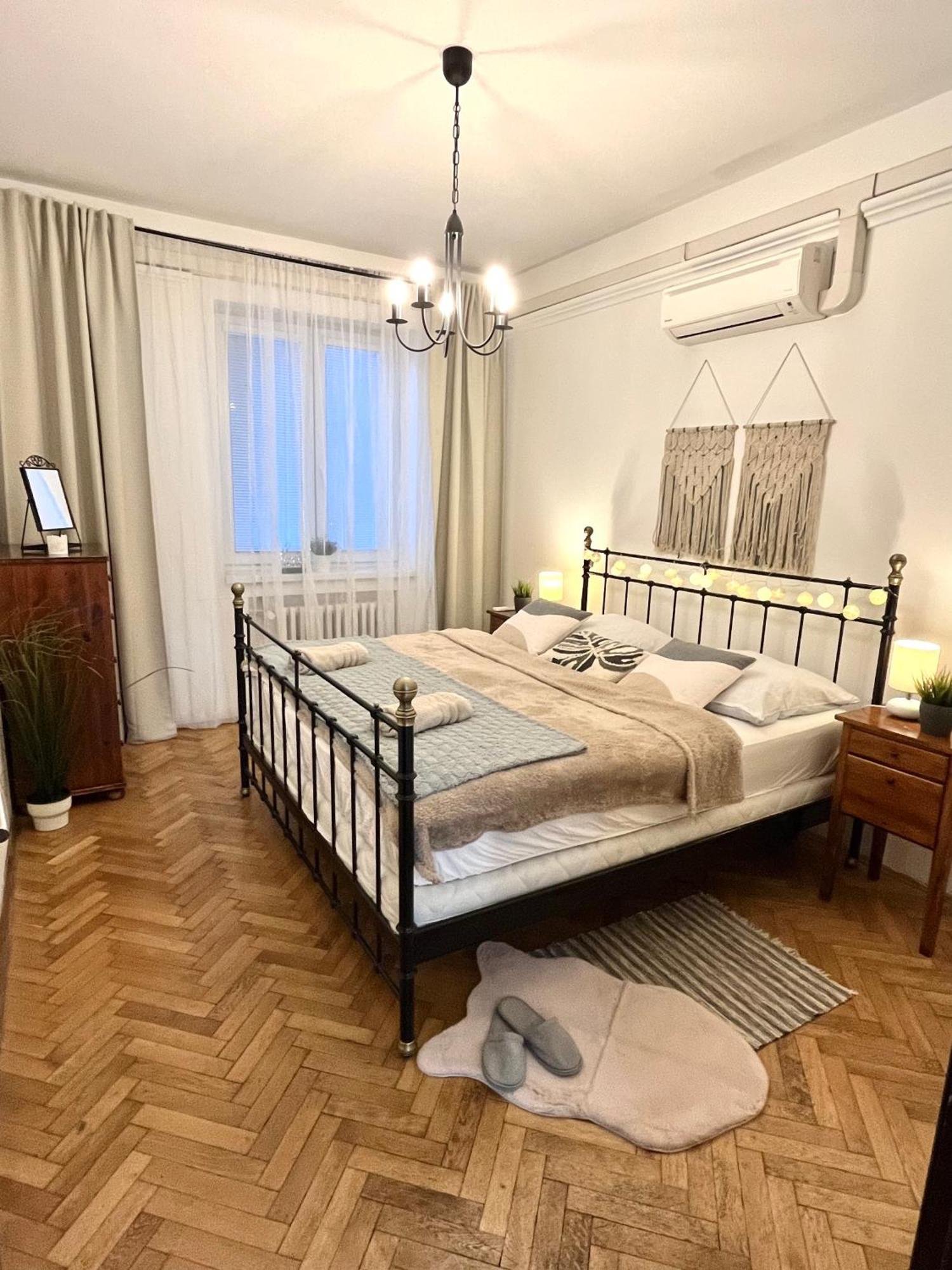 Audrey Hepburn Apartment Cathedral View Top Location Air Conditioned 布拉迪斯拉发 外观 照片